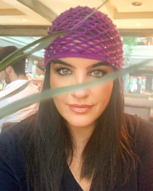 Şahnaz Çakıralp Instagram - 💜🍫