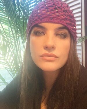 Şahnaz Çakıralp Instagram - 💜🍫