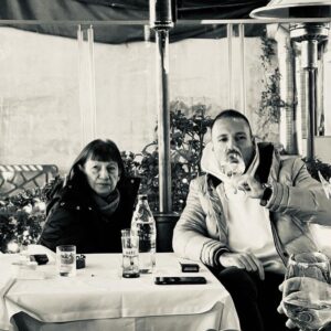 Şahnaz Çakıralp Instagram - yeni yılın ilk günleri ..ilk soğuklar , ilk havadisler , ilk danslar 🥂🍀🧚🏽‍♀️❤️