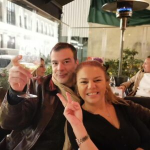 Şahnaz Çakıralp Instagram - yeni yılın ilk günleri ..ilk soğuklar , ilk havadisler , ilk danslar 🥂🍀🧚🏽‍♀️❤️