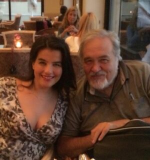 Şahnaz Çakıralp Instagram - Kocaman kalpli , iyi kalpli , merhametli İlberim Hocam ..
Nice yıllarımız olsun sizinle 
Sizi seviyorum, iyi ki varsınız 🎂
@ilberortayli 🚀🚀🚀
#ilberortaylı