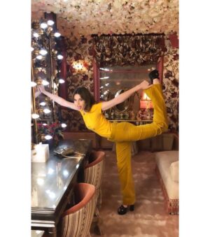Sai Bennett Instagram - Banana split 🍌
