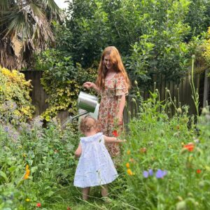 Sai Bennett Instagram - Joined a cult, sorry mum ☮️