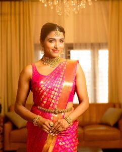 Actress Sai Dhanshika HD Instagram Photos and Wallpapers April 2024