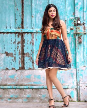 Sai Priya Deva Instagram - A little progress each day adds up to big results. 🤟🏼🤞🏻🤘🏼do your work results will come automatically 👍🏻#saipriyaa #big #loveyourself #beliveinyourself #believer #believe #gohead #doyourwork #god #actresslife #love ##beauty #loveislove PC : @vijayvendhan ,make up and stylish: @radhikadesignerandmua