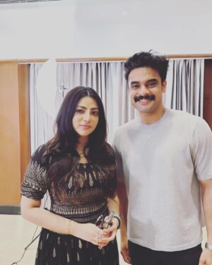 Sai Priya Deva Instagram - After long time meeting Tovino feeling happy @tovinothomas #tovino #tovinothomas #saipriya #saipriyadeva #long #longtime #spreadlove #spredpositivity #positivity #positivethinking #positive #positivevibes #friendship #movies