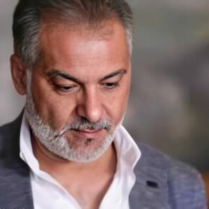 Said Serhan Instagram - ها هي ال 2020 تأخذ منا اسطورة اخرى و تسطو  على طموحاتنا واحلامنا. حاتم علي لروحك السلام #حاتم_علي