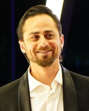 Said Serhan Instagram - @YangoPlay @iconsarabia.theagency 
‎#يانغو_بلاي
‎#شغل_كل_شي#سعيد_سرحان
#علي_شيخ_الجبل #منصات #دراما #ceremony #acting #partytime