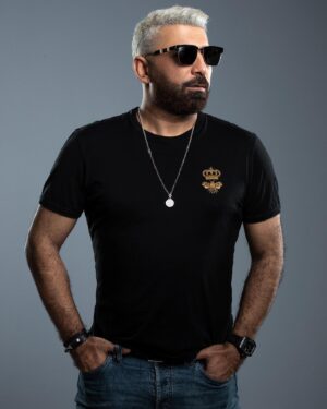 Saif Oreibi Instagram - الدنيا  علمتني  أنها لا تتوقف مهما حدث وأن أصعب الساعات تمضي كأسهلها ستين دقيقة .. لذلك أدرك تماماً قيمة الوقت .. وأعلم جيداً أن الوقت كالسيف فأبادره بدلاً من أن يبادرني .. الدنيا علمتني ان أعظم هدية ممكن تمنحها لإنسان هو وقتك لأنه كالحياة اذا رحل لا يعود .. أنا الآن اركز على إستعادة أفضل نسخة مني .. وأستعد لتقديم العديد من الأعمال التي أتمنى أن تنال إعجابكم