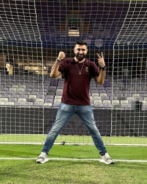 Saif Oreibi Instagram - شكراً لإدارة فريق النادي الأهلي ولاعبيه وجهازه الفني على الدعوة الكريمة وعلى تلك اللحظات التذكارية الرائعة التى لا تُنسى .. والتى تكللت وتجملت بكأس السوبر في ليلة من أجمل ليالي القلعة الحمراء باستاد هزاع بن زايد في دولة الإمارات العربية المتحدة .. وانتظروا أغنية إهداء من شركة مقام لفريق النادي الأهلي 

غناء وألحان عماد كمال 
كلمات أحمد حسن راؤول
#النادي_الاهلي @alahlyegypt 
#سيف_عريبي