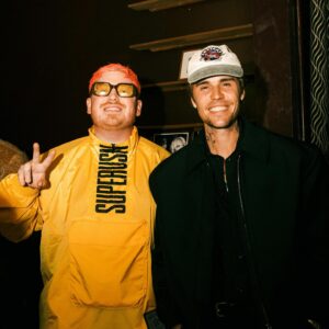 Saint Harison Instagram - LA NIGHT 2 🌴… thank you so much to every single person that came out to support me and show so much love. 

This was such a special show I’ll never forget 💛

📸: @marikarosegold