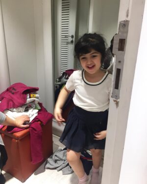 Saisha Bajaj Instagram - Try room fun . Shopping before Dubai trip 
#Memories #shopping #tommyhilfiger 
@sonylivindia @sonytvofficial @tommyhilfiger