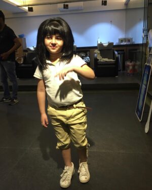 Saisha Bajaj Instagram - Memories❤️ #oldpic 
Hair style by my lovely personal stylist 😘. 
#loreal #saloon #delhidiaries 
@rakeshbajajofficial @sonytvofficial @sonylivindia