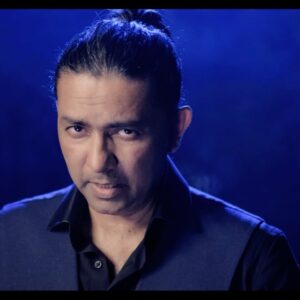 Sajjad Ali Instagram - Hun toh hain Aatish ❤️‍🔥❤️‍🔥❤️‍🔥 New music video OUT NOW! 

Written and composed by Sajjad Ali
🎥 Shot by @noumanjavaid 
🎹 Prod. by @mehdiahsan

#SajjadAli #Aatish #NewSong