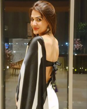 Sakshi Chaudhary Instagram - And It turns into a full blown smile 🙃🙃

#love
#live 
#instagood 
#trending 
#saree