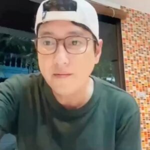Saksit Tangthong Instagram - ☀️ สวัสดีครับทุกคนคิดถึงมากๆเลยนะครับ ไม่ได้ลงอัพเดทอะไรเลย ฝากข่าวดีนี้ก่อนละกันนะ 😘 ซัมเมอร์หรรษา ลดราคาท้าลมร้อน
ไอเท็มยอดนิยมจากข้าวมาบุญครอง ลดเต็มคาราเบล

🌾 ข้าวขาวหอมมะลิ 100% ถุงสีแดง ขนาด 5 กก. ราคา 183 บาท จากปกติ  200 บาท

🗓ตั้งแต่วันนี้ – 19 เมษายน 2566
🛒 ที่ Lotus ทุกสาขา

----------------
ไลฟ์สไตล์ไหนๆ ก็ Rice-Style ข้าวมาบุญครอง
#ข้าวมาบุญครอง #mahboonkrongrice
#RicestyleforAllLifestyle #RiceStyle #Lifestyle
#ข้าวหอมมะลิ #ข้าวหอมมะลิแท้ 
#ข้าวหอมมะลิแท้100% #DNA #Lotus #โลตัส
#โปรโมชั่น #ลดราคา
