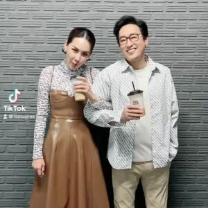 Saksit Tangthong Instagram - ทุกปัญหา มีทางเข้าเสมอ 🥰

#ขอข้าวกินหน่อย #เซนทรัม50พลัส
#ข้าวมาบุญครอง