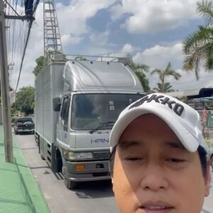 Saksit Tangthong Instagram - สวัสดีวันแม่นะทุกคน จิ๊กโก๋โลเดียวมารายงานตัวครับผม เก่งแต่แถวบ้าน ใช้ชีวิตให้สงบ นะครับ 💕