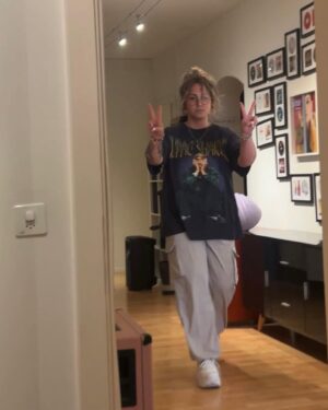 Salena Instagram - those recordingdays were memeable.
😌🫱🏽‍🫲🏼🕷️
#meme #teyaandsalena #switzerland #zürich #eurovision #bop #followupsingle #esc2023 #whothehellisedgar
