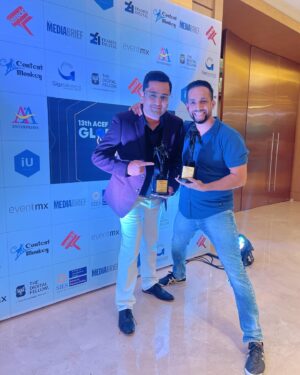 Salil Acharya Instagram - And another year when my #financialpodcast killed it #kadakkurrency winning for the 4th year in a row … and #bestshowbollywood .. love it 
Both golds … @acef_apac @radiocityindia killing it 
And thankyou my friends for creating this @sayhiabhishek @rjyashikaa .. this is only because of you …. Badi pappi