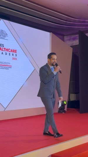 Salil Acharya Instagram - This double header .. took my voice literally .. but was fabulous … #doctors and professionals from all over #india … went smooth as a whistle .. #host #emcee #corporate 
And i got to use the #animal song love it 
I diying and shoot magic : @01dhanashrinagwekarphotography