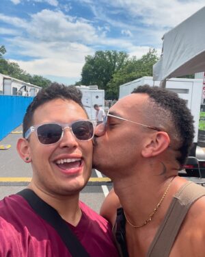 Salina EsTitties Instagram - think i was fan girling. 🤭
DC #CapitolPride treated me so well and kept the sisters BOOKED!!! 
🏳️‍🌈💖🏳️‍🌈
Thank you @daveperruzza @pitchersdc @cakedoesdrag x @lyledc for an amazing weekend!!