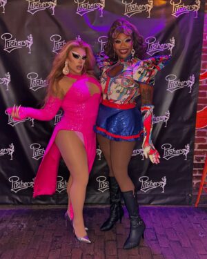 Salina EsTitties Instagram - think i was fan girling. 🤭
DC #CapitolPride treated me so well and kept the sisters BOOKED!!! 
🏳️‍🌈💖🏳️‍🌈
Thank you @daveperruzza @pitchersdc @cakedoesdrag x @lyledc for an amazing weekend!!
