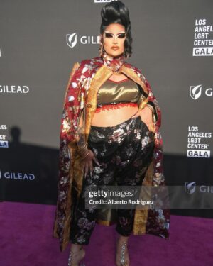 Salina EsTitties Instagram - Thank you for having me @lalgbtcenter 
What a beautiful evening full of beautiful people 🥹
#lalgbtcenter #gala #community 

🪡 🧵 @estitties 
💇🏻‍♀️ @damorewigs