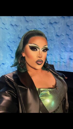 Salina EsTitties Instagram - 1st DRAG QUEEN in the @bigbrothercbs House!! 🎥 🏠

 In a special two-night premiere, “Big Brother” kicks off its 26th season on Wednesday, July 17, and Thursday, July 18, 2024, at 8:00 PM on CBS. #Bb26 #BigBrother 

🧥 by @cosmosglamsquad @donatostyle @queenofmelrose @doll_cadaver17