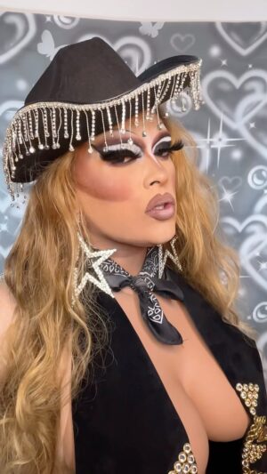 Salina EsTitties Instagram - Cowboy Cater is here @beyonce 
#cowboycarter #jolene #nofilter