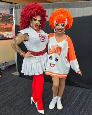 Salina EsTitties Instagram - think i was fan girling. 🤭
DC #CapitolPride treated me so well and kept the sisters BOOKED!!! 
🏳️‍🌈💖🏳️‍🌈
Thank you @daveperruzza @pitchersdc @cakedoesdrag x @lyledc for an amazing weekend!!