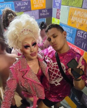 Salina EsTitties Instagram - think i was fan girling. 🤭
DC #CapitolPride treated me so well and kept the sisters BOOKED!!! 
🏳️‍🌈💖🏳️‍🌈
Thank you @daveperruzza @pitchersdc @cakedoesdrag x @lyledc for an amazing weekend!!