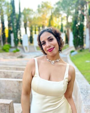 Salma Hindy Instagram - Had the absolute honour of celebrating Palestinian love in Spain this past week, with the happiest bride I’ve ever seen 😍😍😍 alf alf mabrook to my sister @larafeh7 & @bilalabusaad - who brought together the most wonderful group of souls from all over the world. Thank you all for giving me a family for a week 🥹 and for convincing me to come back to both Spain and New York (didn’t take much). I’m tanned, healed, inspired and sweaty from dancing all at once 💗💗💗