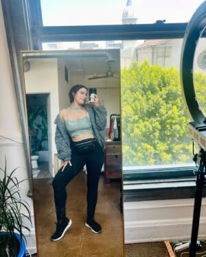 Salma Hindy Instagram - 3 months in the citchy ✨💫

Thank you to everyone who donated so far. We raised $2500 overnight. Link in my bio to help   keep spreading the word 🍉

And to all my wonderful SoCal friends, see you tomorrow at @nmfdcomedy where I will give you a 3 month LA review 🙂‍↕️(plus a hug)