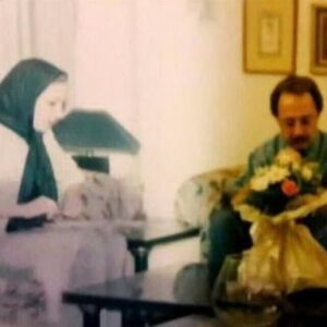 Salome Seyednia Instagram - عکس هایی از مصاحبه های من با جناب منوچهر شریف 
استاد امین الله رشیدی خواننده و آهنگساز
و دکتر جهانشاه برومند موزیسین برجسته و‌نوازنده ویلون 
در دهه هشتاد 🌟
ممنون از دوست و همکار عزیزی که این عکس ها را برام فرستاد🙏🏻🌸🙏🏻
این موسیقی زیبای ای ایران با ویلون هم ساخته دکتر برومند است👌🏻
#پاینده_ایران