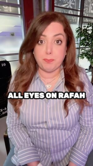 Salome Seyednia Instagram - تو اگر دغدغه‌ات مردم شام و يمن است،
‏من دلم پيش غريبى‌ست كه نامش وطن است 

@salome.seyednia