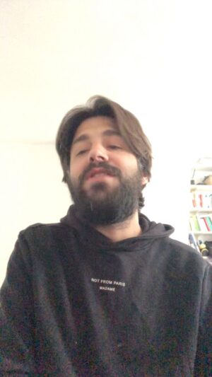 Salvador Sobral Instagram - Hoy va la cosa de madres, no?

Toda a gente a postar coisas lindas sobre as mães, eu também quis! 
Uma canção que tem a palavra mãe lá no meio :)
