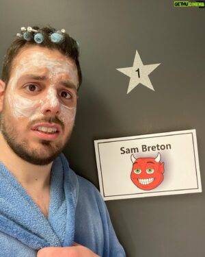 Sam Breton Instagram - Osti jtanné.
.
.
Tricheur 19h ce soir ! Spécial 10 ans !