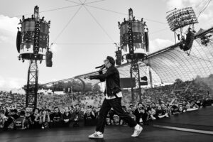 Sam Carter Instagram - Munich with @metallica 🇩🇪🤘

Honestly a truly special show, I Felt extremely grateful to be playing that show last night. 

Thank you to everyone that checked us out :) 

@edmasonphoto 🐐