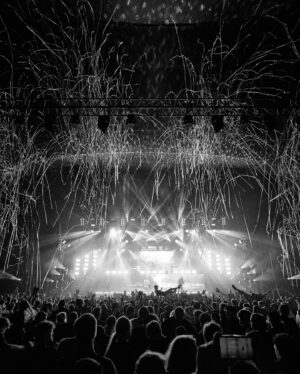 Sam Carter Instagram - @jeraonair was a blast! 

Off to Warsaw now to support the legends @metallica 🇵🇱🤘

@edmasonphoto