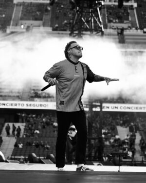 Sam Carter Instagram - if you can’t beat them, join them 🇪🇸🤣

Congratulations Spain 

@edmasonphoto