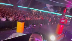 Sam Gee Instagram - @elmozocolombia Halloween festival.. WOW! 🎃
Congratulations on the spectacular events! 🎉🔥

I love Colombia 🇨🇴❤️