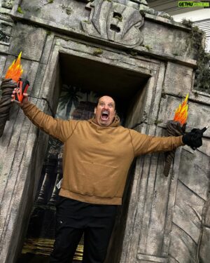 Sam Johnston Instagram - That feeling when you convert a @nygiants fan.

@thetommydreamer 
@bengals