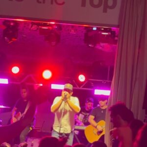 Sam Shahidi Instagram - @fernandoesorocaba @sorocaba playing 🇺🇸 country music in 🇧🇷 for me & @leoribeiro01 was great to start the New Year 👌🤠