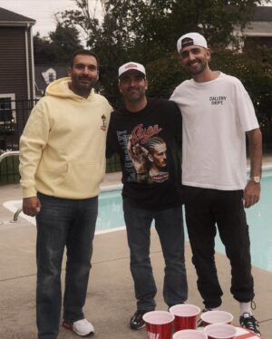 Sam Shahidi Instagram - Summer ‘23 was special. 

Just crushing it in sales with the team, having fun with friends, family, our Day 1s, and drinking Happy Dads

Cant wait for Fall to start! We got some 🔥🔥 stuff coming 📈