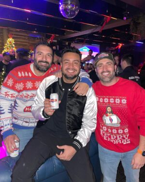Sam Shahidi Instagram - @happydad holiday party was 🔥

thank you @djtayjames @thosesanfilippos @kingfrankiedelgado @romanroyale