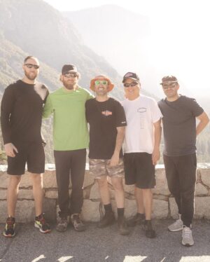 Sam Shahidi Instagram - Summer ‘23 was special. 

Just crushing it in sales with the team, having fun with friends, family, our Day 1s, and drinking Happy Dads

Cant wait for Fall to start! We got some 🔥🔥 stuff coming 📈