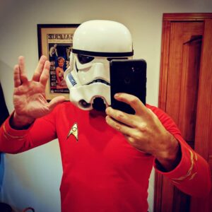 Sam Witwer Instagram - I stand ready, Trick or Treaters. Come at me. #StarTrek #StarWars #Sugar #SugarFit #SugarComa #HealthProblems #Dentist #DentalProblems #Cavities #RootCanal 
#happyhalloween🎃