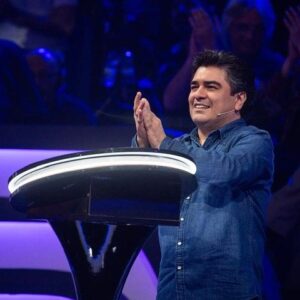 Saman Ehteshami Instagram - سپاسگزارم از همه ی عزیزان صداتو… @sedatotvshow @filimocom @mohsen_sharifian @shabnammoghaddami  @aliparvin07 @hamedjavadzade @babaei.hana @mohsen_kiaee @samanehteshamiacademy  #صداتو #فیلیمو #محمد_بحرانی #امیر_مهدی_ژوله #شبنم_مقدمی #محسن_شریفیان #بوشهر #سرگرمی #محسن_کیایی #رقص #شادی