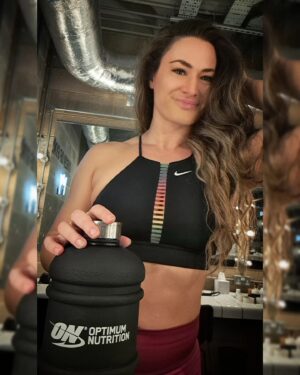 Samantha Allen Instagram - ❤️🧡💛💚💙💜
#optimumnutritionuk